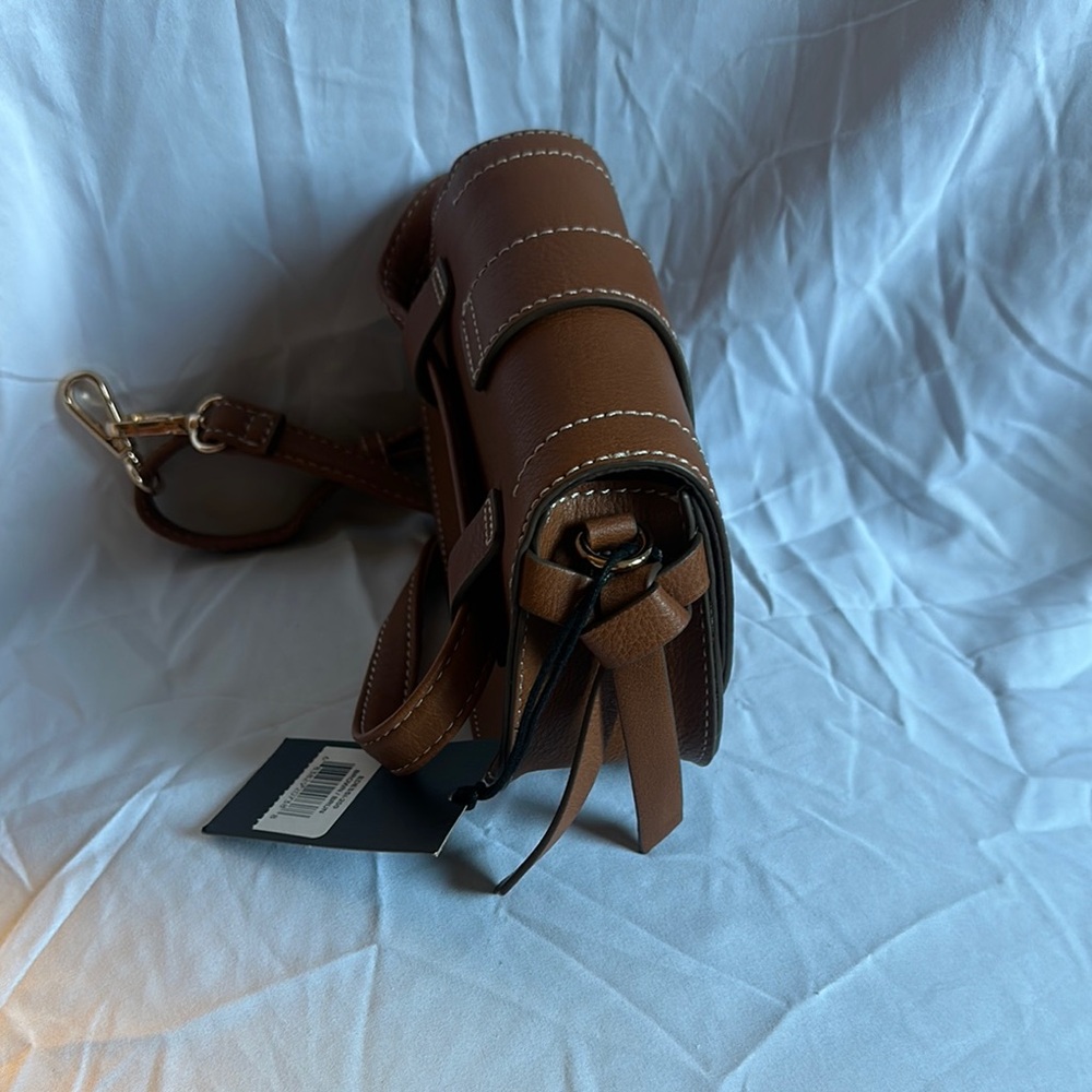 Rachel Zoe Brown 3 Way Crossbody Bag, Waist bag and Cluth bag. Very unique bag - Picture 6 of 14
